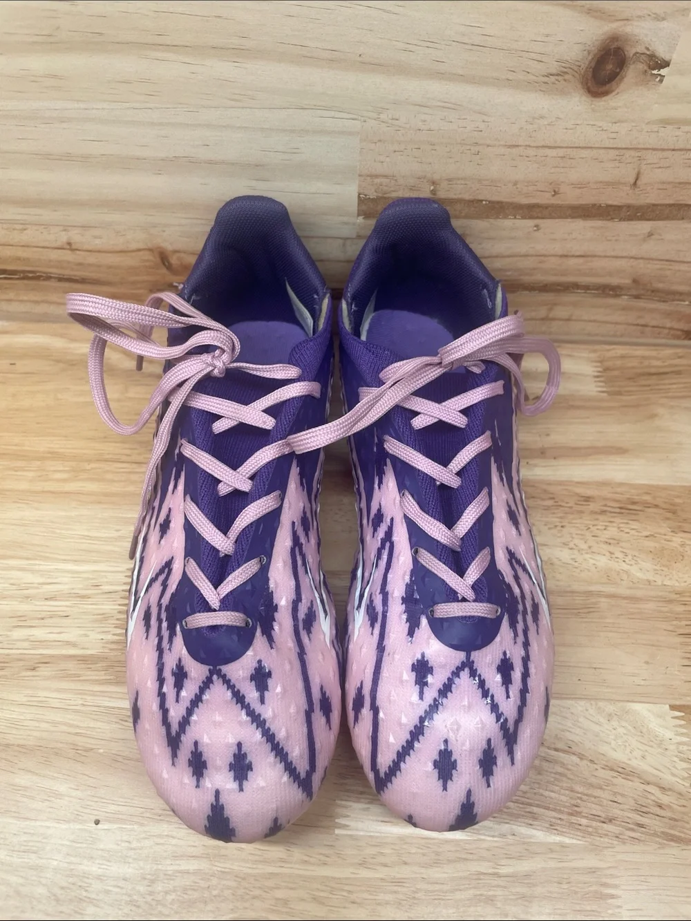 Dream Pairs Pink and Purple Zigzag Athletic Cleats